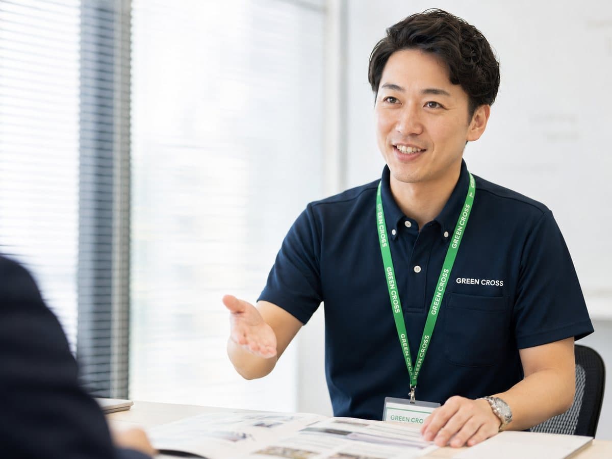 お問い合わせ対応から現場フォローまで連携するグリーンクロスのスタッフ